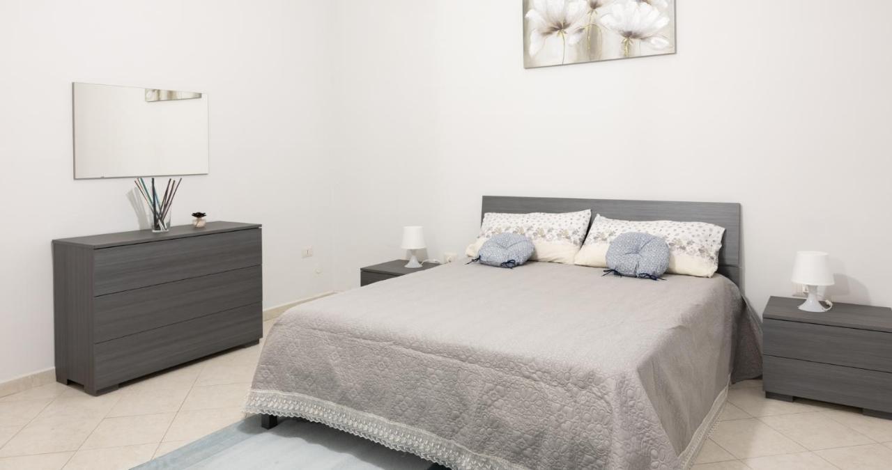 Decumani Apartments - Nel Cuore Di Napoli Eksteriør billede